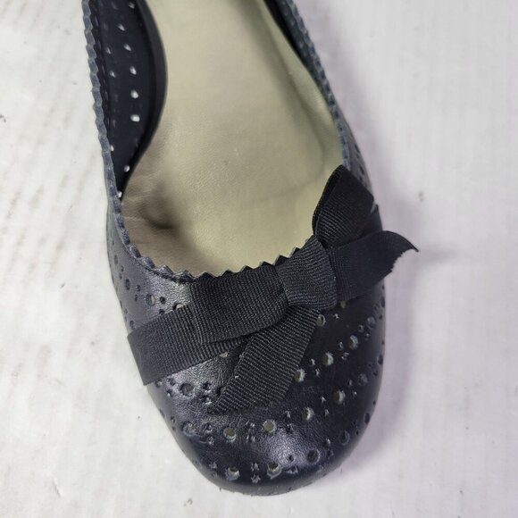 Talbots Women Black Leather Perforated Ballet Flats With Bow Accent Size 7.5 - Picture 9 of 9